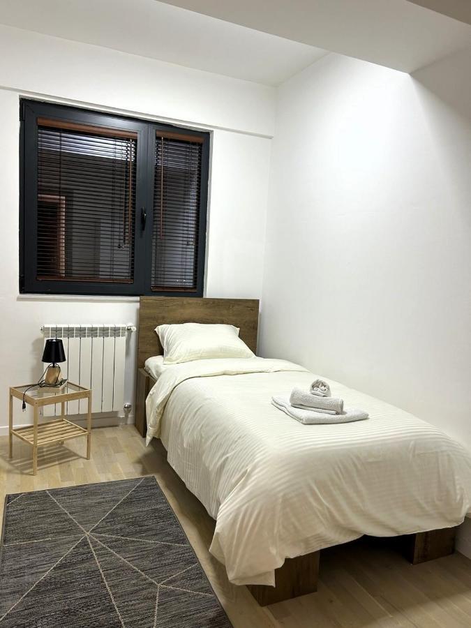 Sunlight Luxe Apartment Skopje Bagian luar foto